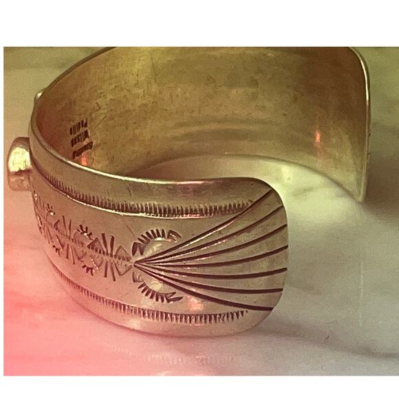 NATIVE AMERICAN STERLING SILVER NAVAJO CUFF BRACELET SIGNED WILSON PADILLA - Picture 7 of 16